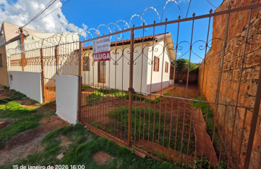 Ótima casa na região Aero Rancho 